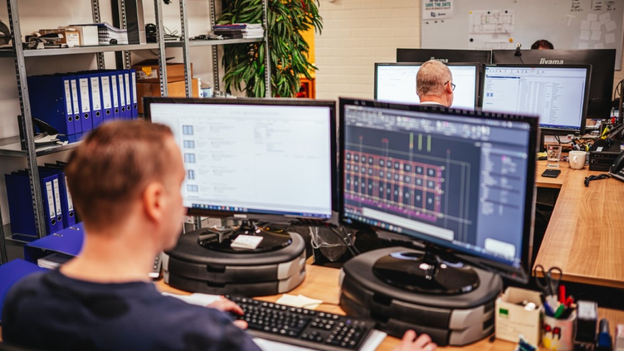 Van Oorschot Aluminium B.V. HELMOND afbeelding 6